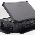 VMLINK秉创三联屏应急指挥箱三防一体机一机三屏便携可视化手提式现场融合通讯指挥调度箱可扩展